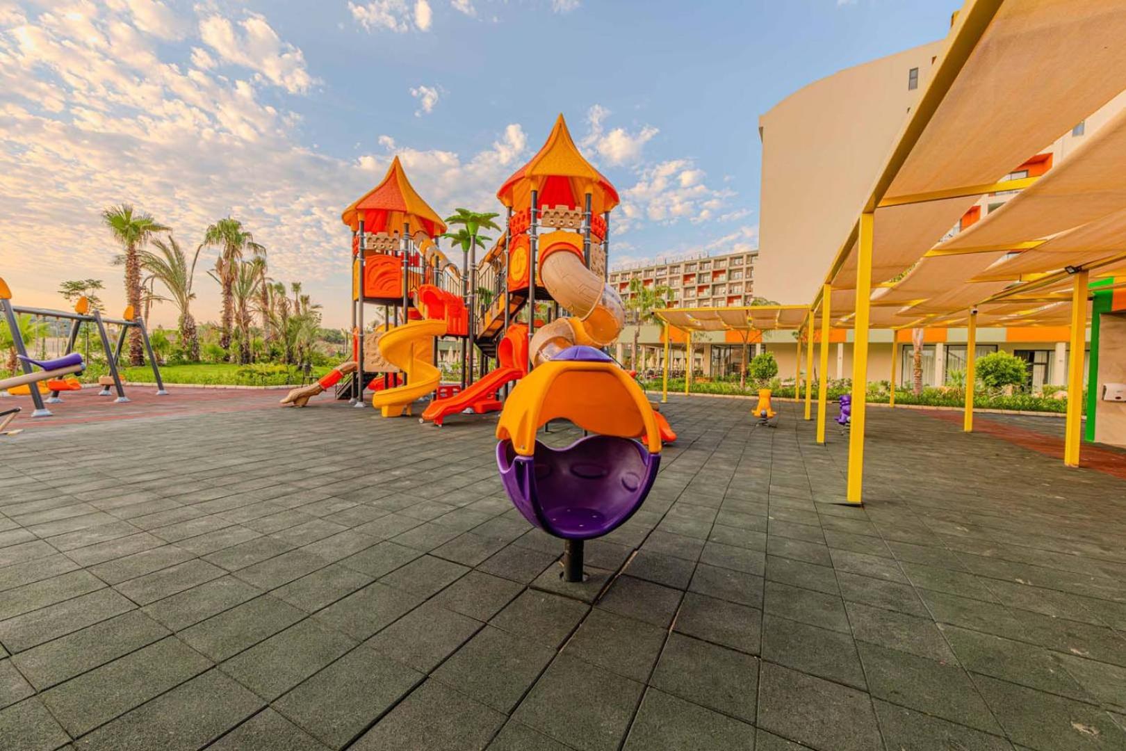 Dream Fun World Side Exterior foto